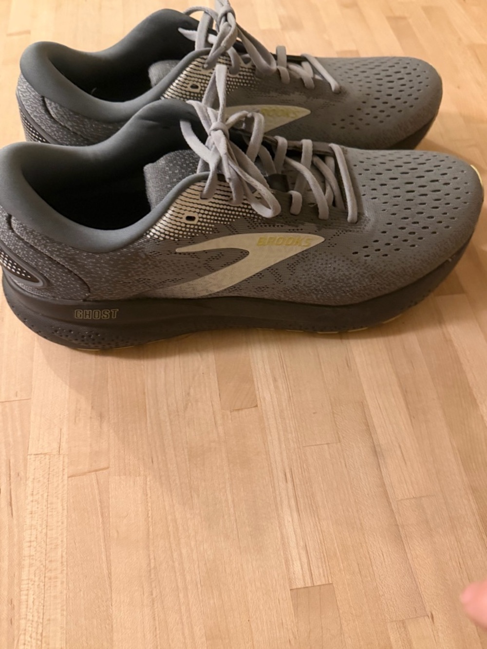 Brooks Men's Ghost Running Shoes - Gray with Subtle Yellow Accent